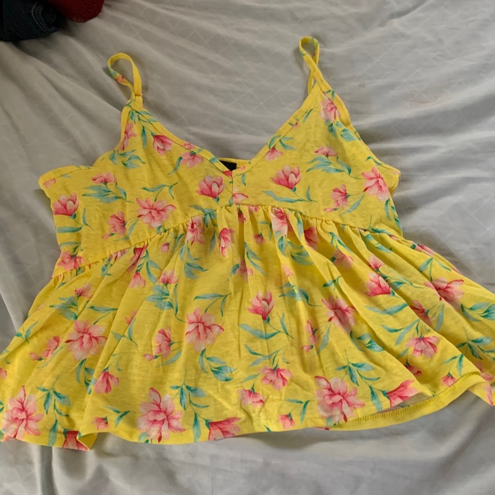 F21 Large Yellow Tank